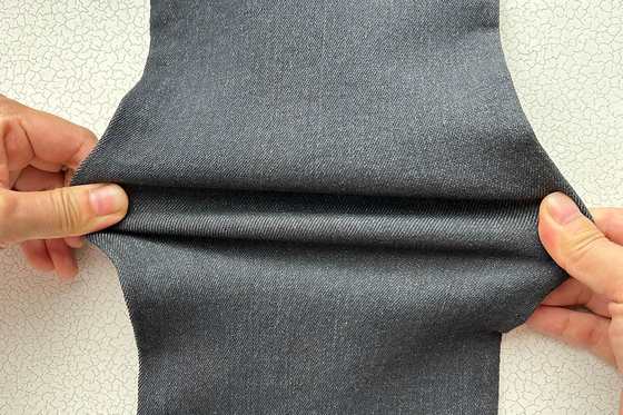10 Oz Precio competitivo Precio agudo Color gris para hombre Jean estiramiento Tejido de denim de fábrica de China