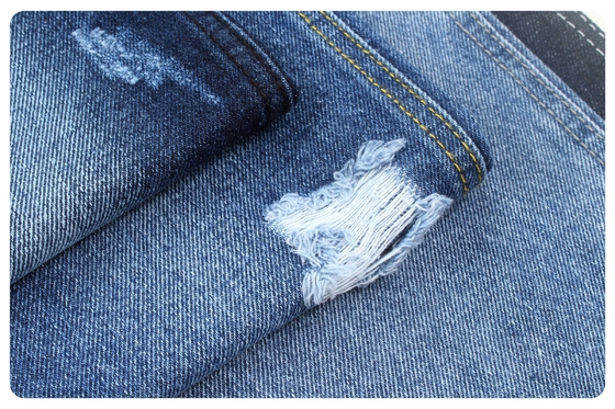 13 oz de tejido rígido de denim en azul oscuro