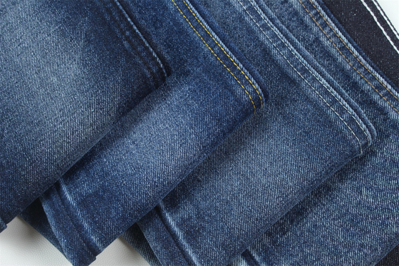 Tejido de denim de color azul rígido 100% algodón, hilo reciclado para el trabajador