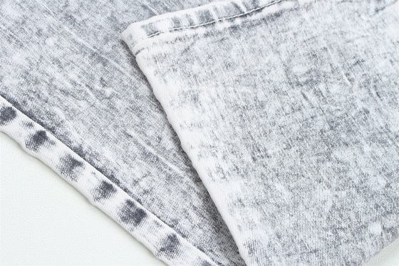 Tejido de denim de color gris oscuro para jeans