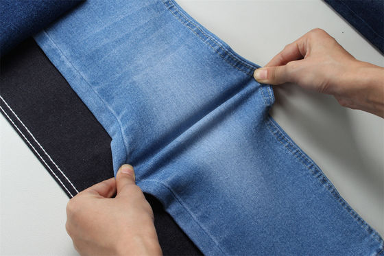 Buen precio 10.5 oz de tejido de denim 1% Spandex para hombre Jeans para marca Jeans chaqueta suave en línea